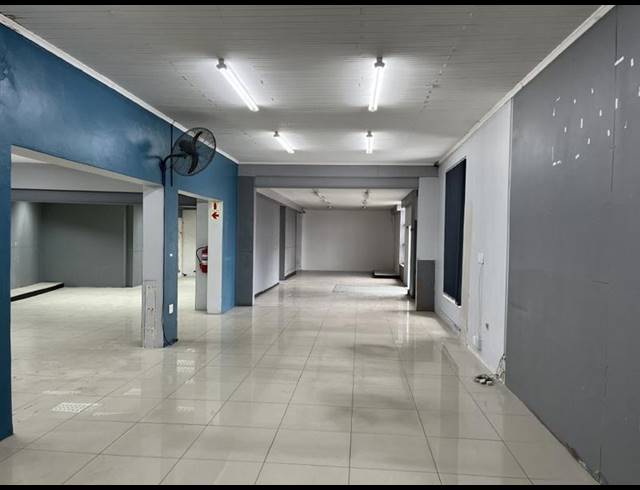 RETAIL PROPERTY TO RENT IN PAARDEN EILAND